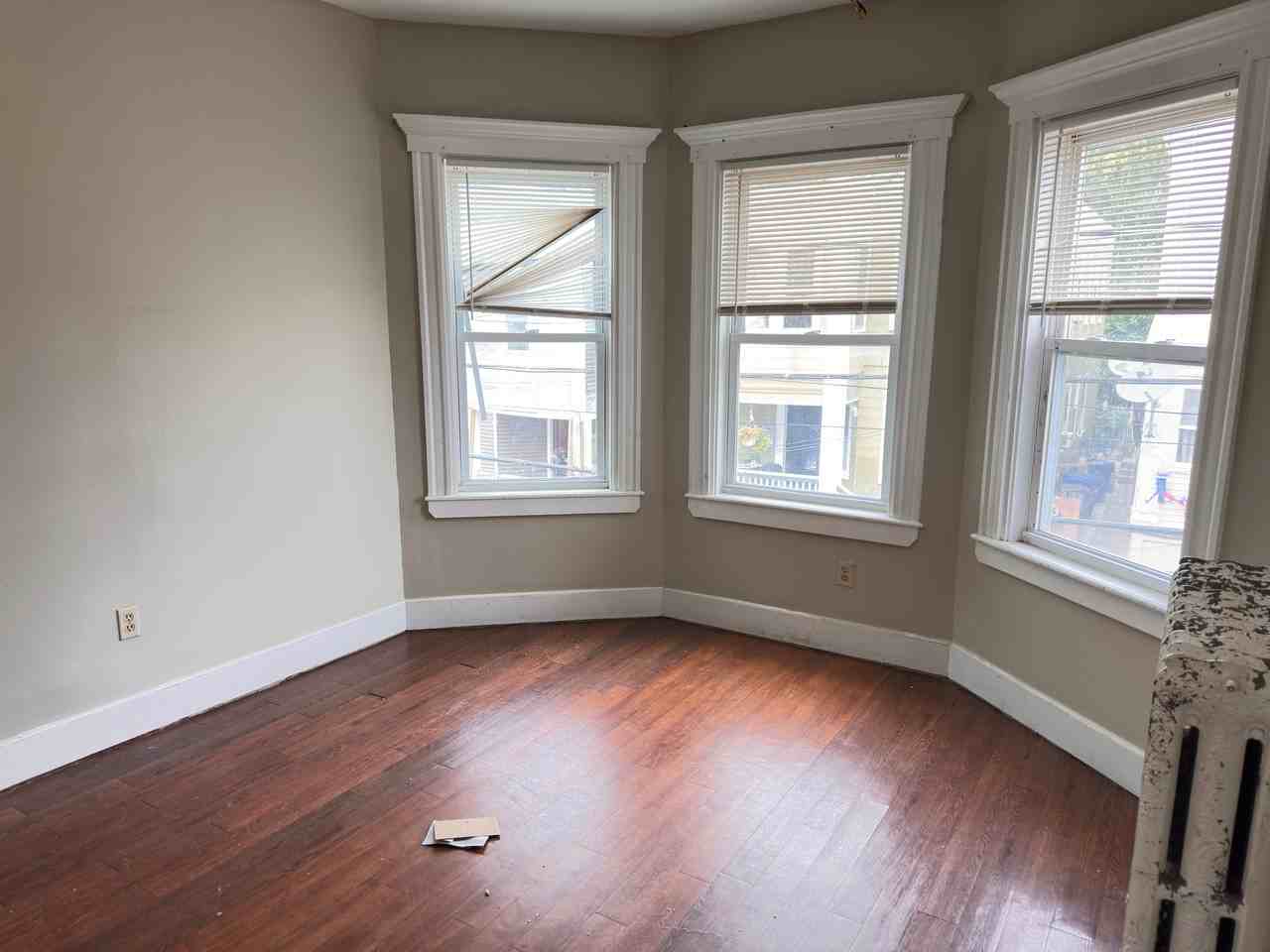 51 Maverick St #2 - Photo 7 of 8