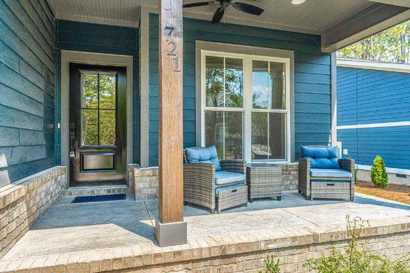 721 Blue Bird Dr - Photo 2 of 32