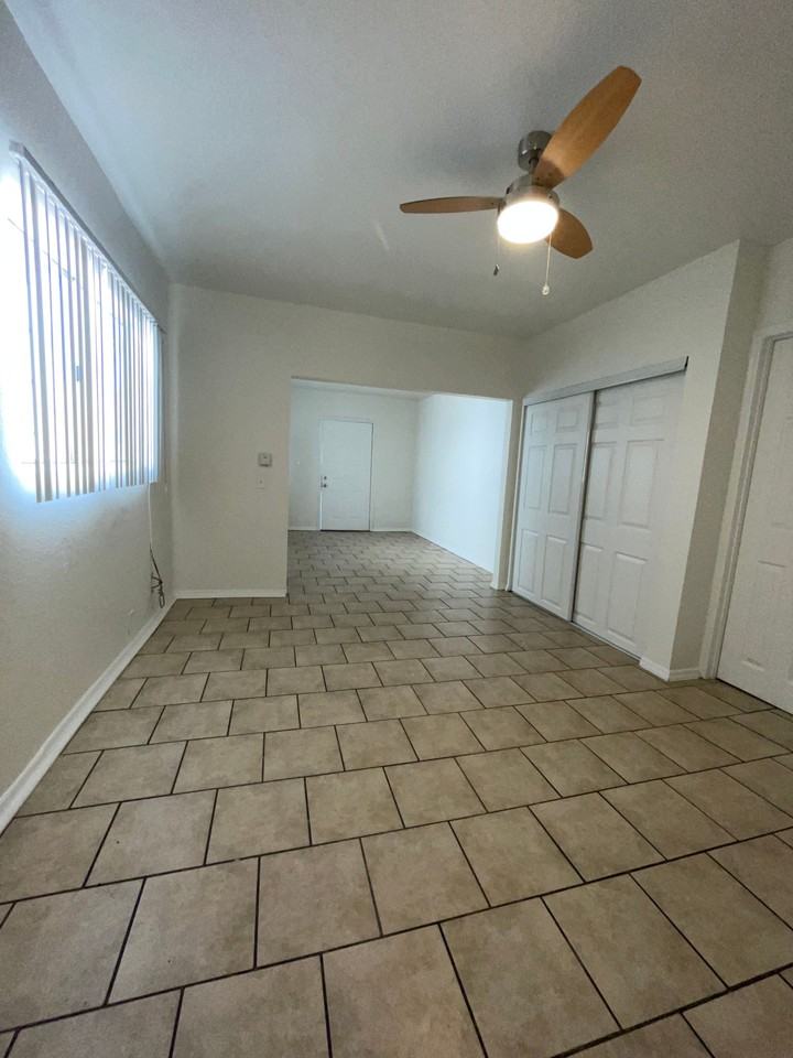 1733 1/2 East 63rd Street ##1/2 - Photo 7 of 25