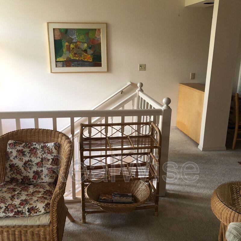 382 Glenn St - Photo 6 of 27