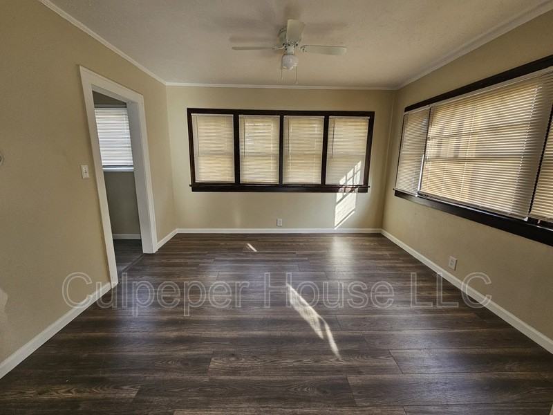 1046 Slater St - Photo 3 of 14