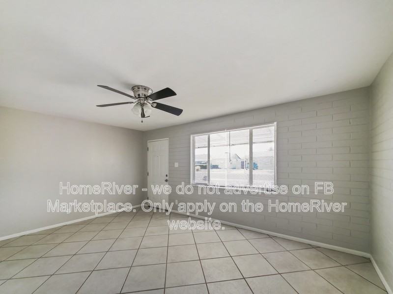11211 W Missouri Ave - Photo 4 of 21