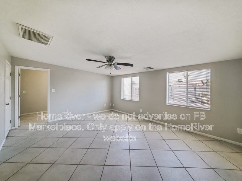 11211 W Missouri Ave - Photo 5 of 21