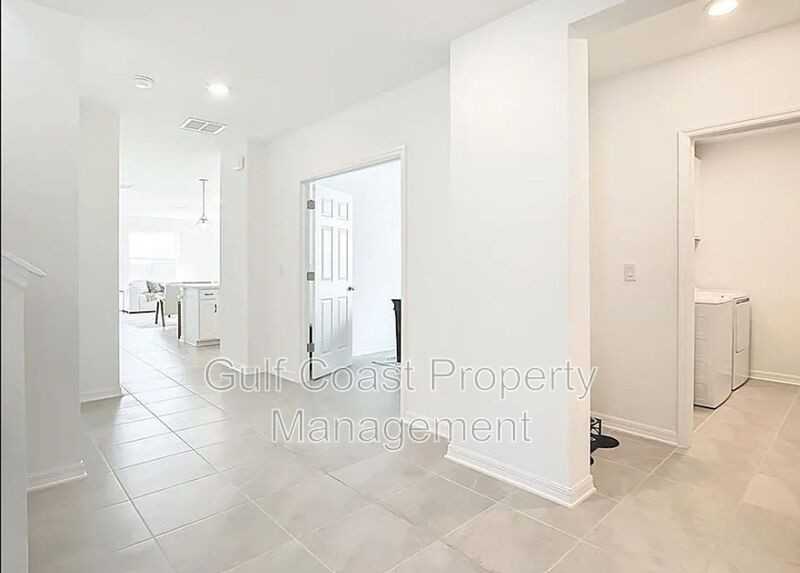 16863 - Photo 4 of 23