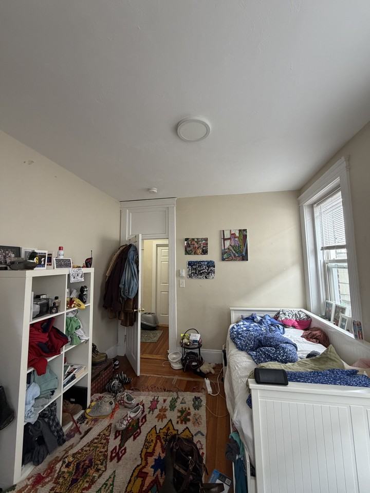 898 Huntington Ave #5 - Photo 6 of 16