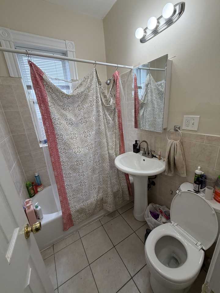 898 Huntington Ave #5 - Photo 7 of 16