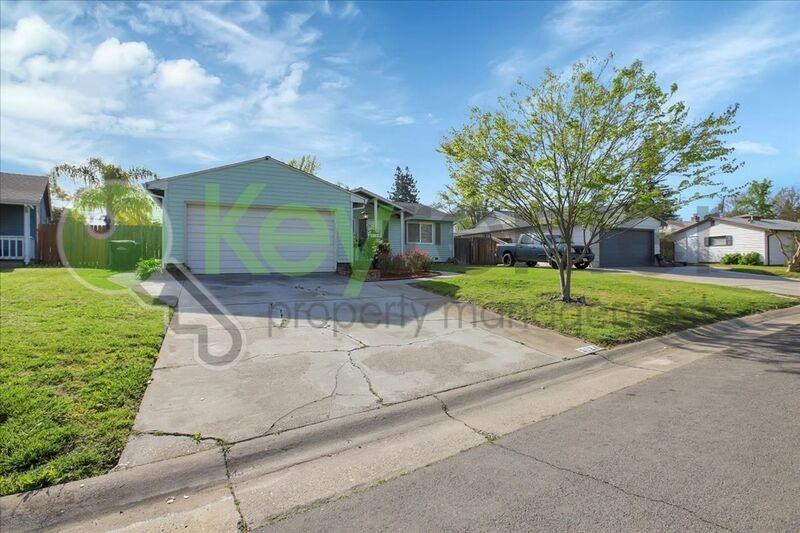 3124 Brophy Dr - Photo 3 of 36