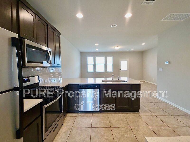 1721 Fountain Bridge Dr - Photo 7 of 22