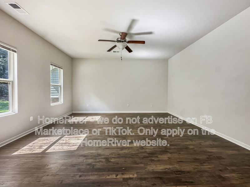 206 Daisy Cir - Photo 6 of 26
