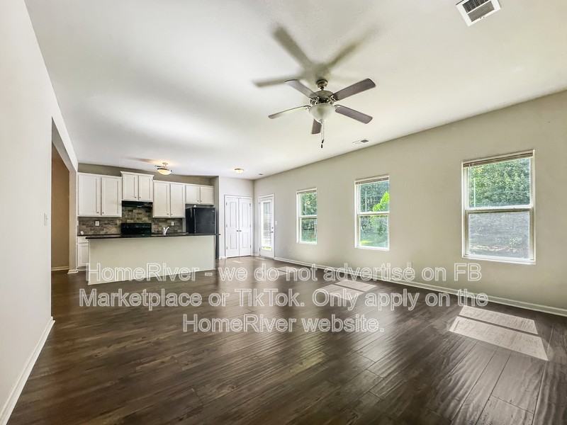 206 Daisy Cir - Photo 7 of 26