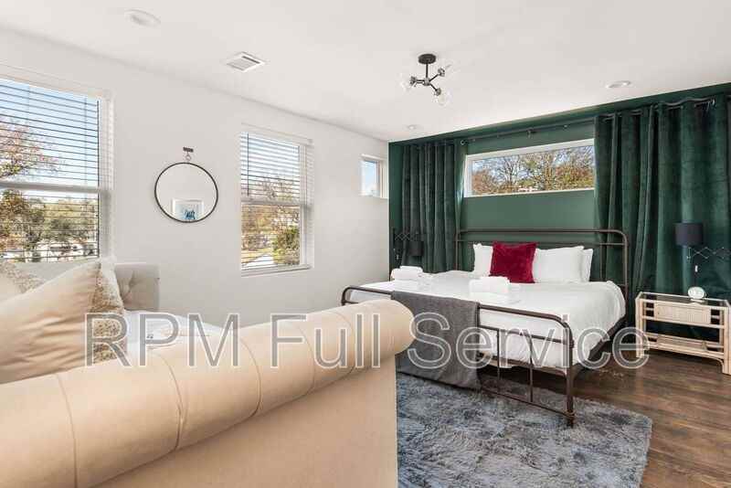208 Myrtle St #A - Photo 5 of 10