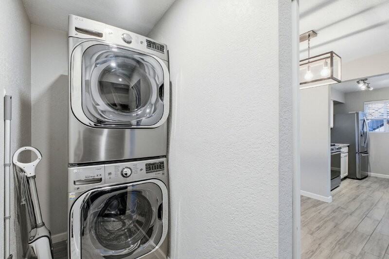 2233 E Highland Ave #134 - Photo 5 of 20