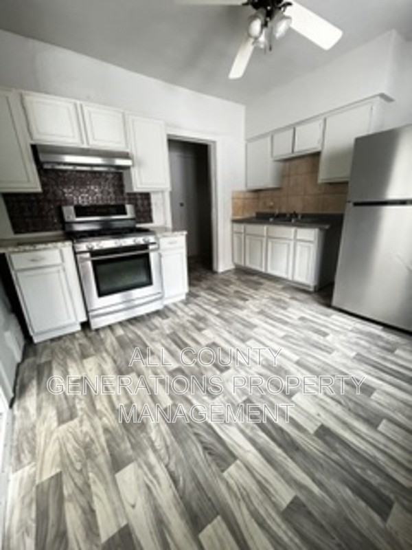 11909 Continental Ave - Photo 2 of 14
