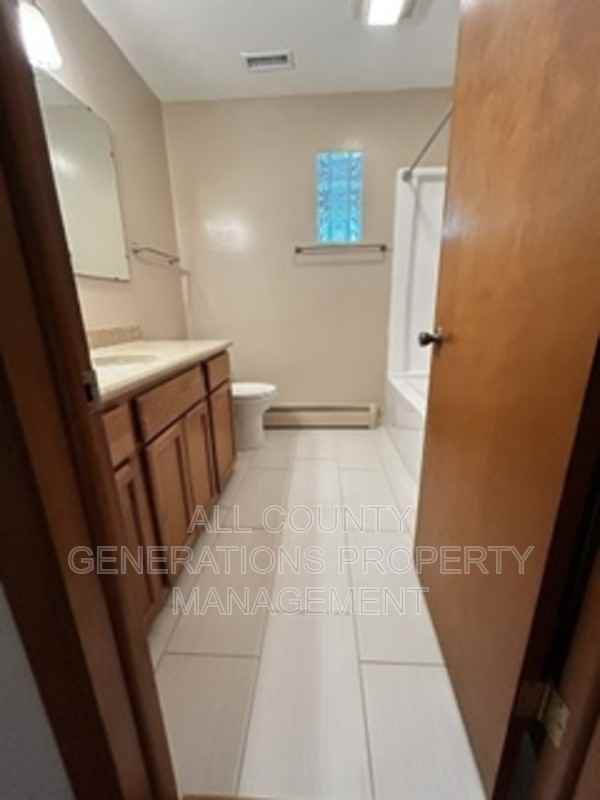 2281 Weymouth Rd - Photo 6 of 17