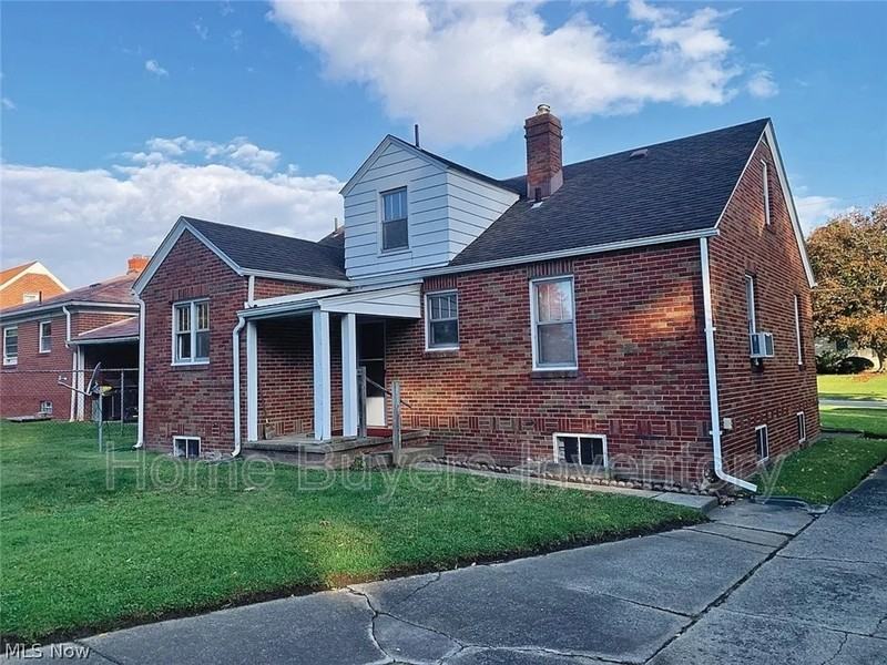 2249 Ridgelawn Ave