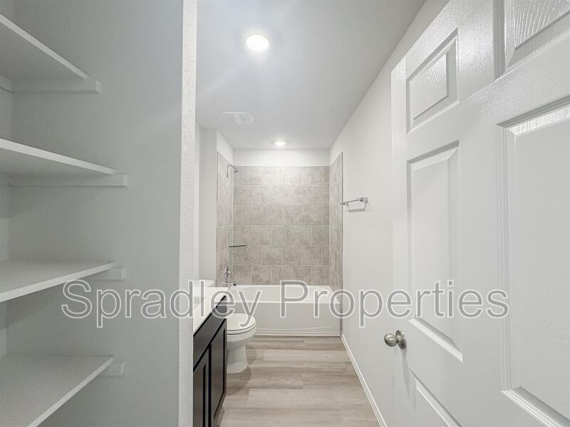 2215 Turmeric Ct - Photo 7 of 17