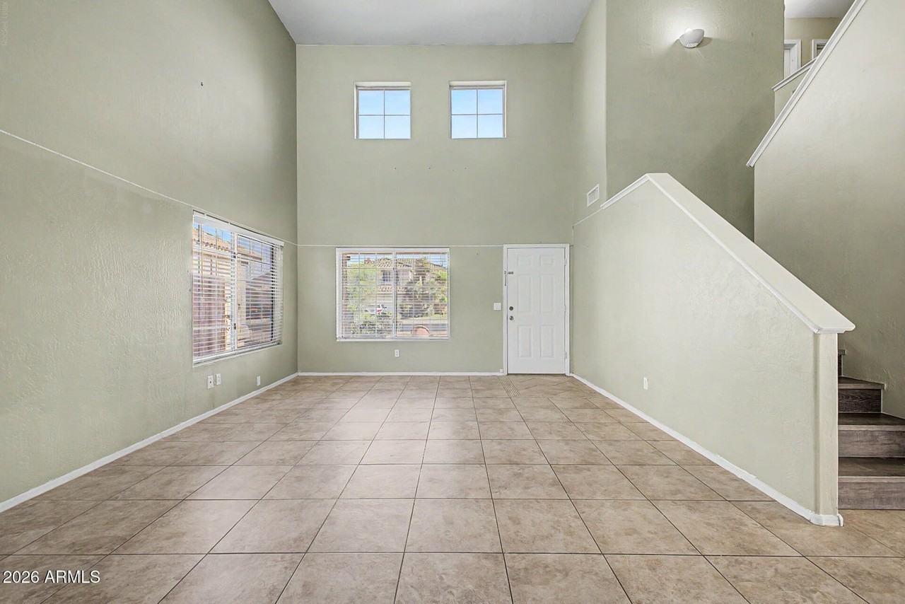 13166 West Cypress Street - Photo 2 of 40