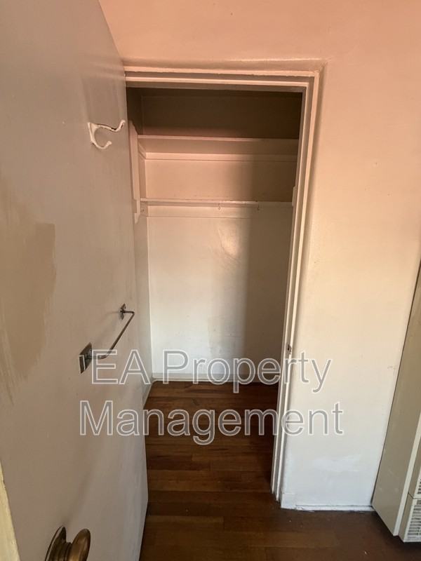 414 Pine St Se #2 - Photo 4 of 17