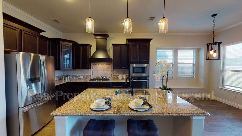 8308 Whistling Duck Dr - Photo 6 of 40