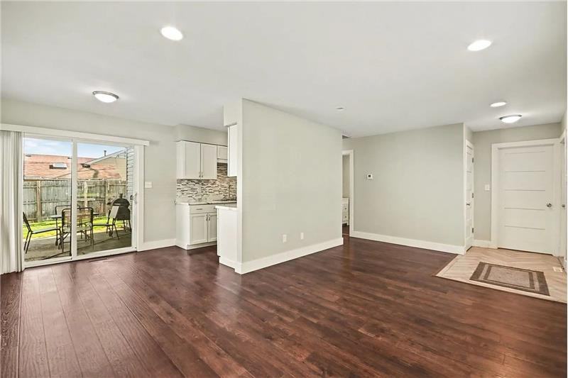 2311 Bluebell Ct - Photo 4 of 16