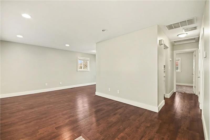 2311 Bluebell Ct - Photo 6 of 16