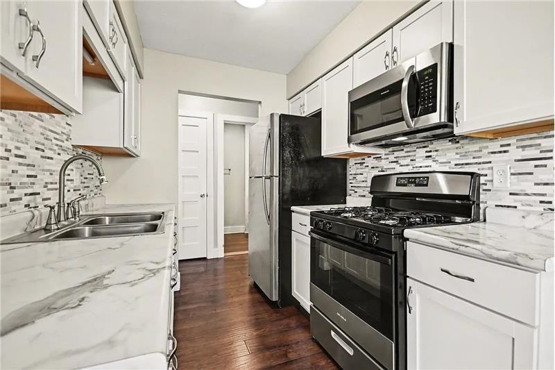 2311 Bluebell Ct - Photo 7 of 16