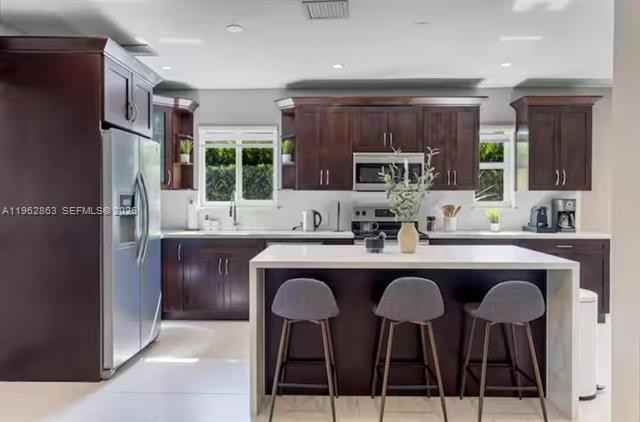 1019 Ne 115th St - Photo 4 of 35