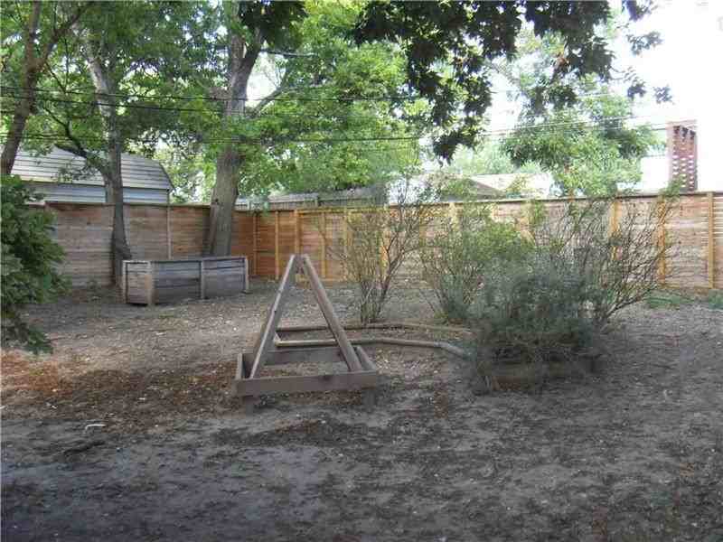 5506 Avenue G - Photo 6 of 13