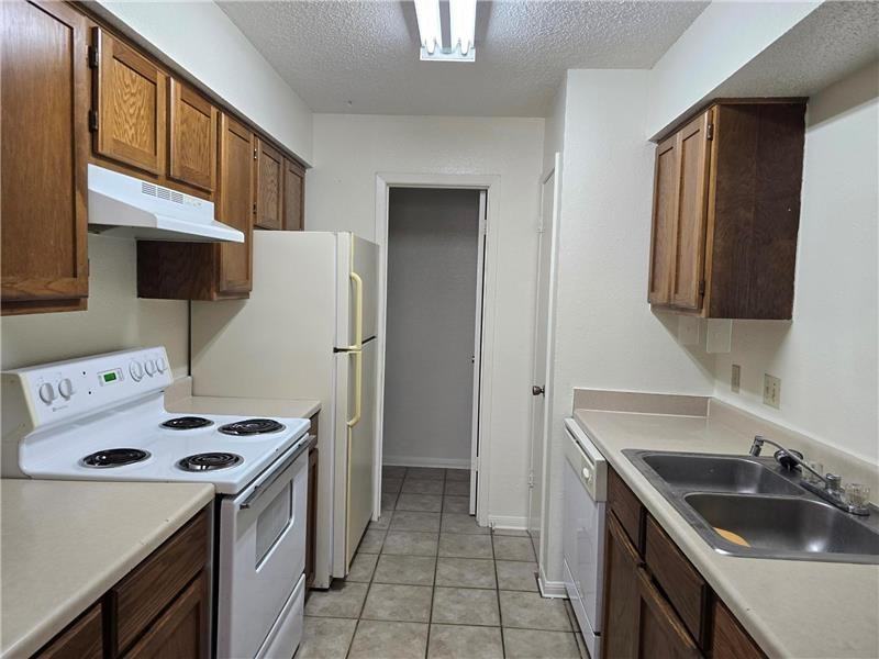 8705 Schick Rd #D - Photo 6 of 11