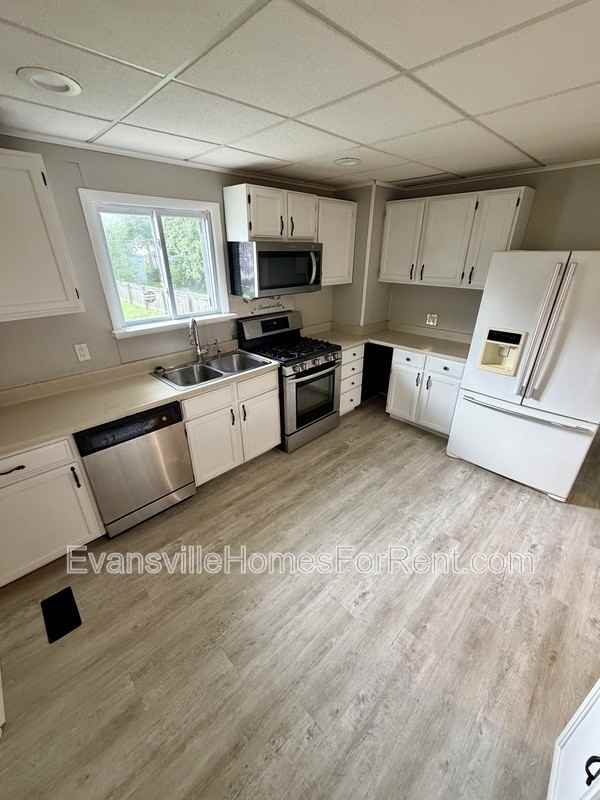2706 W Virginia St - Photo 7 of 14