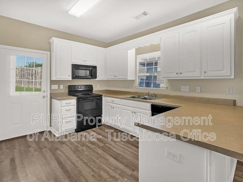 9750 Moonlight Dr - Photo 5 of 18