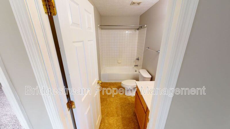8694 Plum Creek Ct - Photo 7 of 10