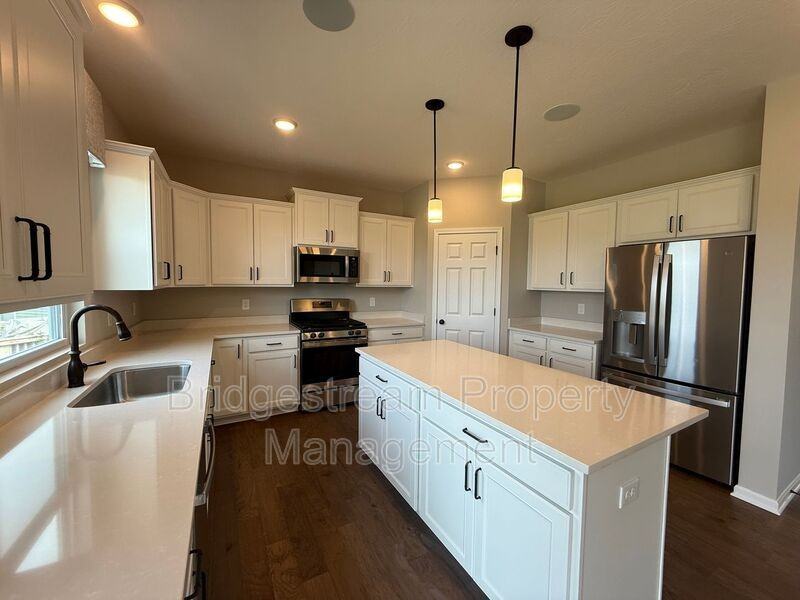 3032 Wellington Ln - Photo 3 of 19