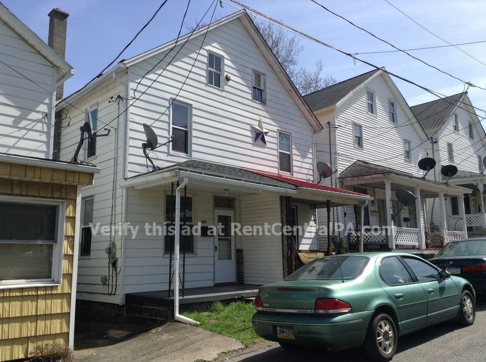 107 6th St - Photo 2 of 15