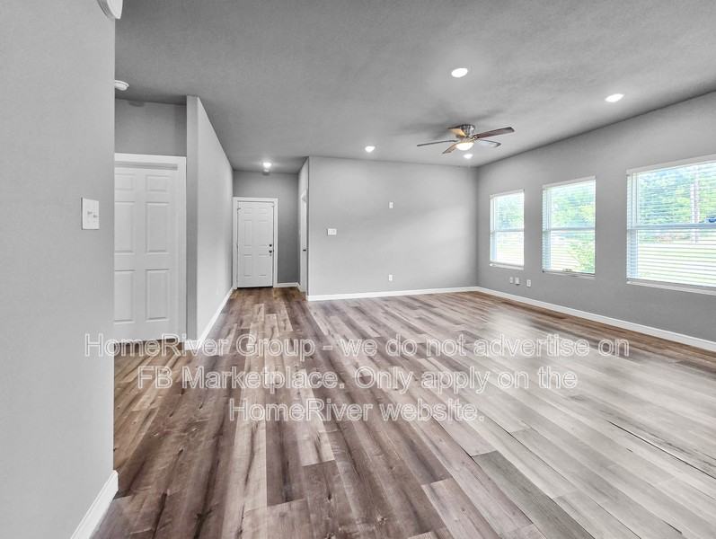 1429 Missouri Ave - Photo 4 of 22