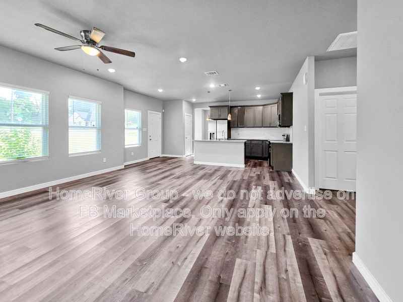 1429 Missouri Ave - Photo 5 of 22
