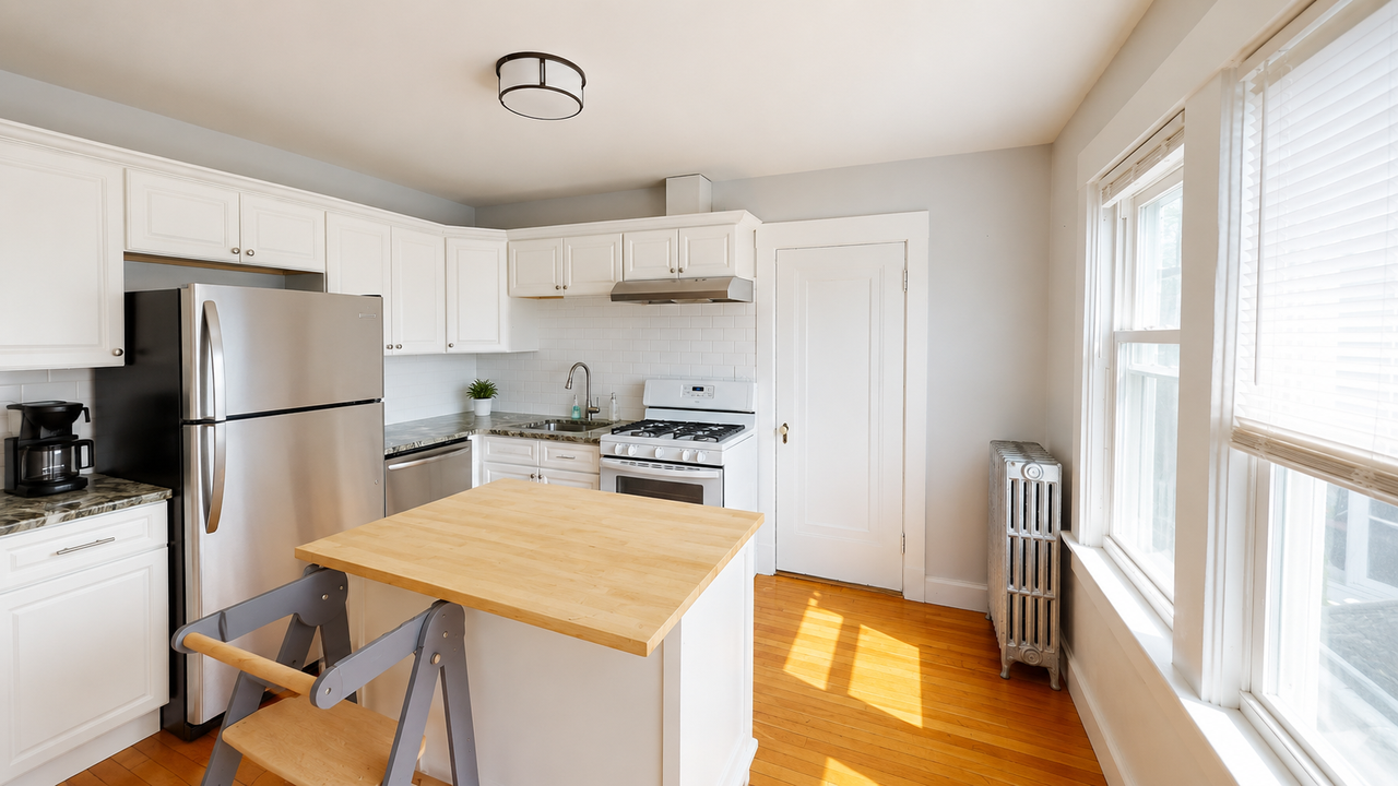 19 Auburndale Ave - Photo 4 of 12
