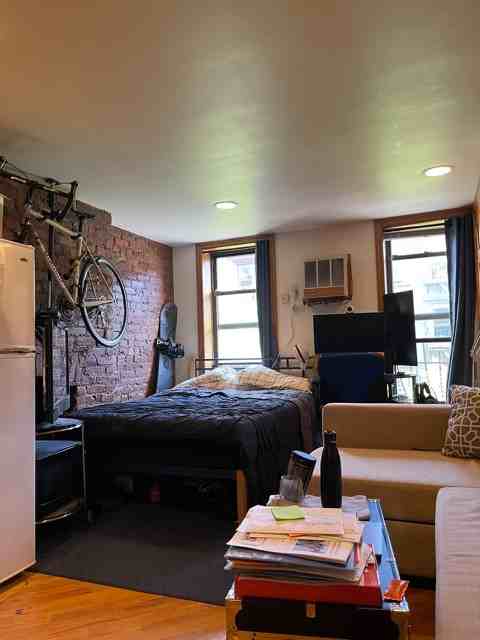126 E. 7th - Photo 4 of 8