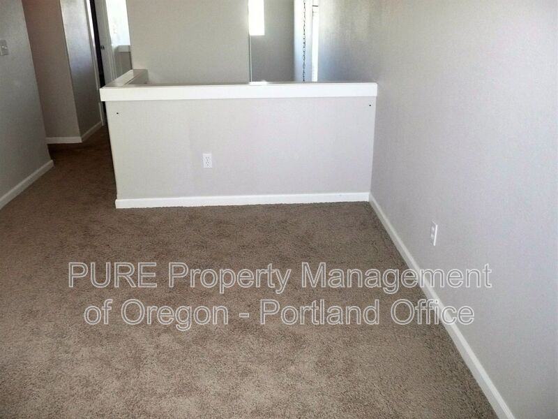 1912 Se Centurion Way - Photo 3 of 5