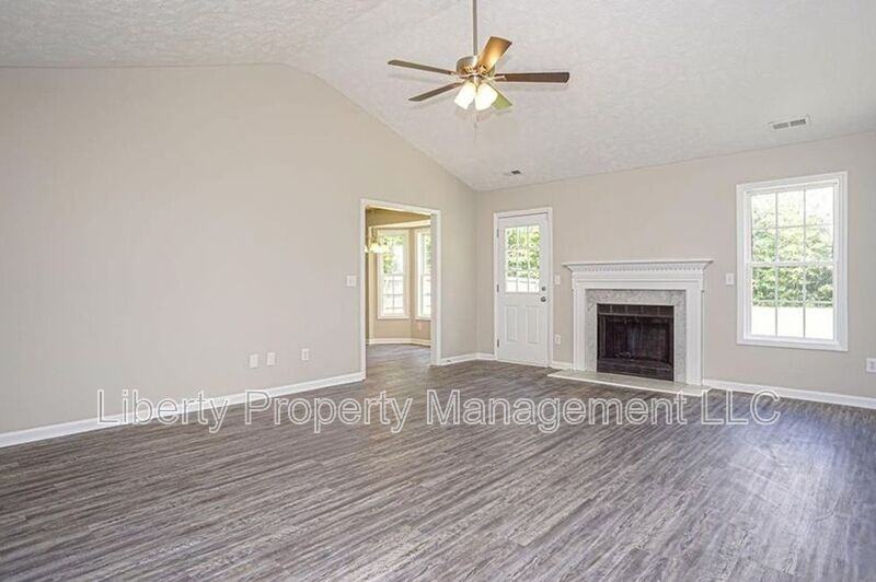 1517 Clan Campbell Dr - Photo 4 of 30