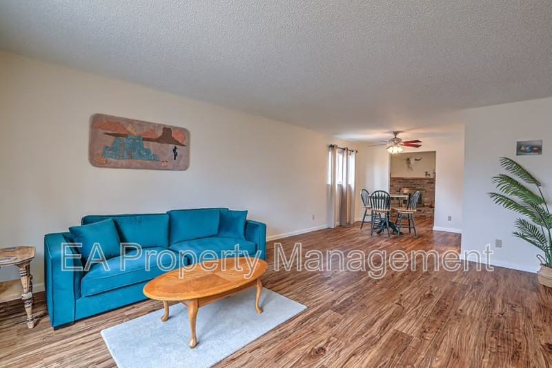 9308 Gutierrez Rd Ne - Photo 3 of 18