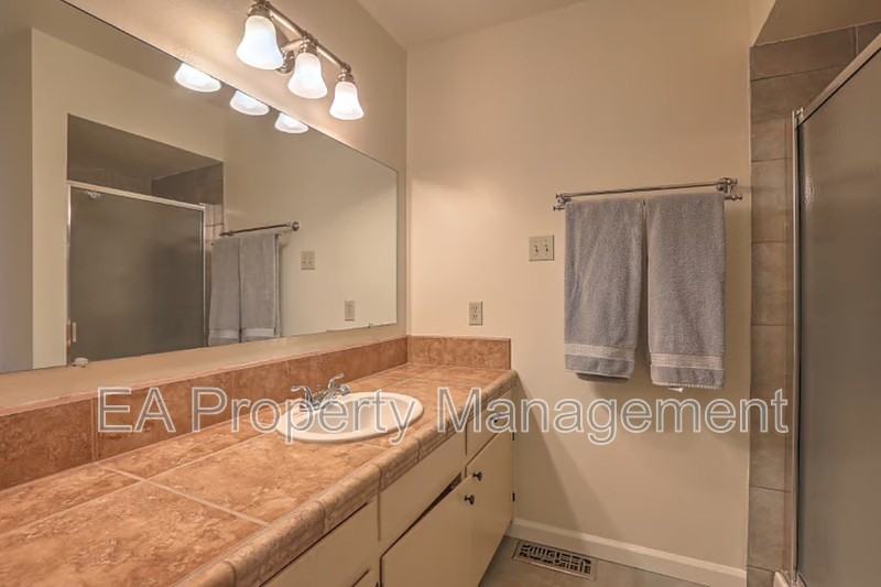 9308 Gutierrez Rd Ne - Photo 7 of 18