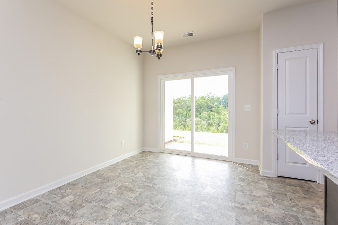 144 Valley Creek Dr - Photo 5 of 15