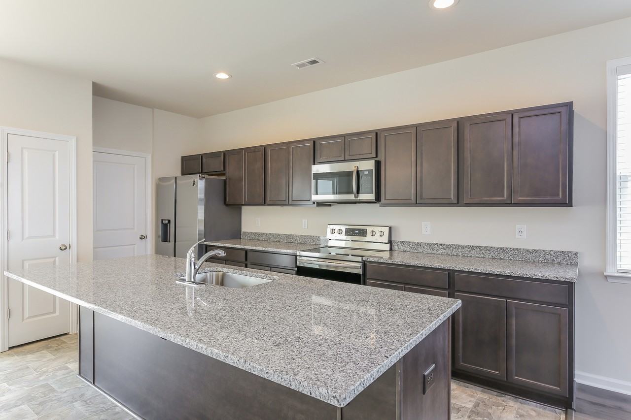 144 Valley Creek Dr - Photo 6 of 15