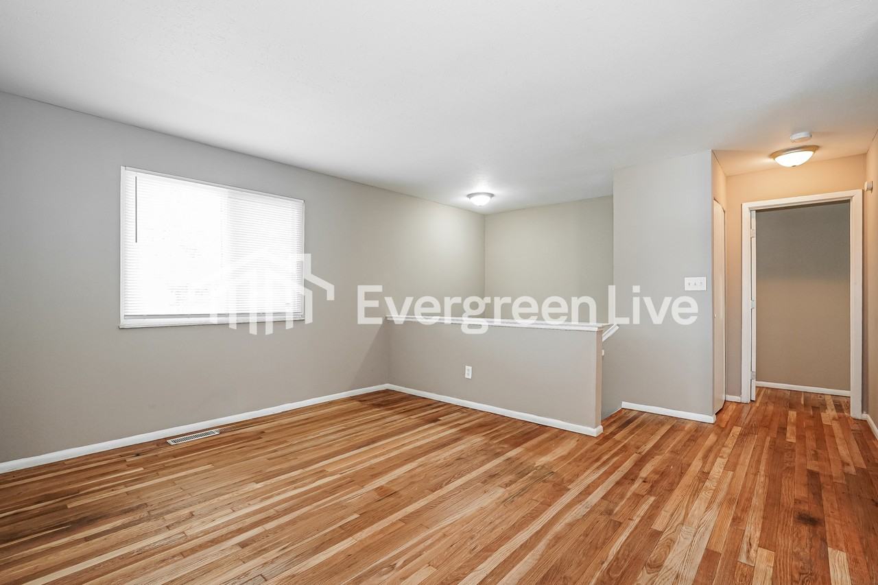 3763 Amwell Rd E - Photo 3 of 16