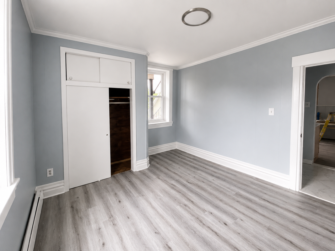 339 Valley St - Photo 7 of 11