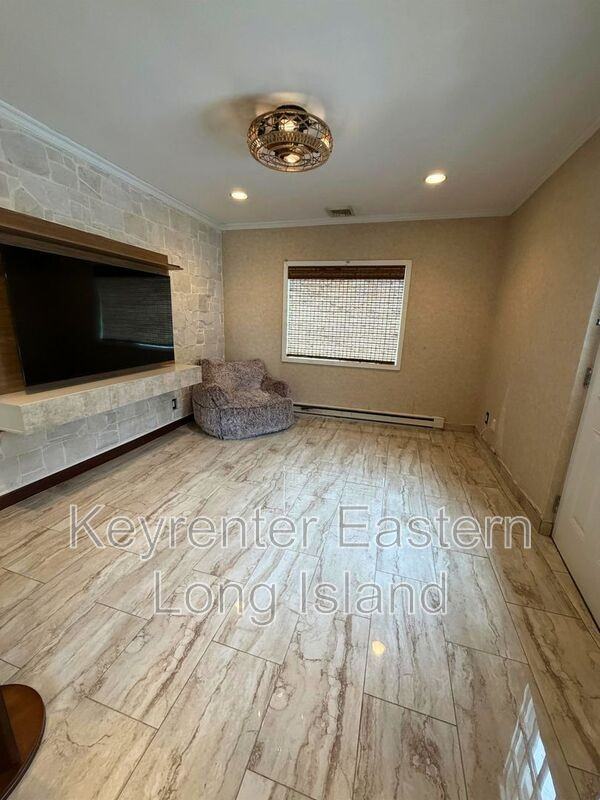 77 E Santa Barbara Rd - Photo 2 of 12