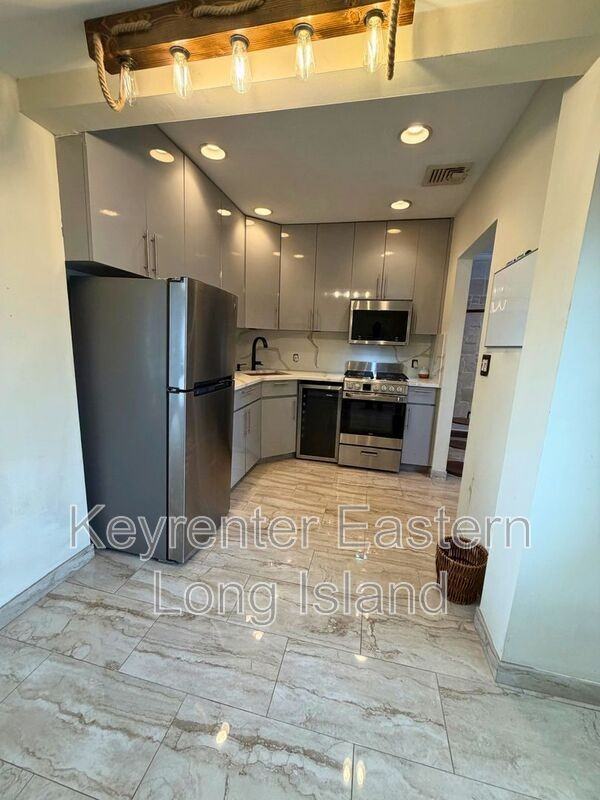 77 E Santa Barbara Rd - Photo 6 of 12