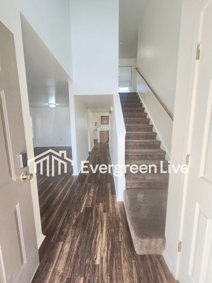 4109 Lew Wallace Dr - Photo 2 of 26
