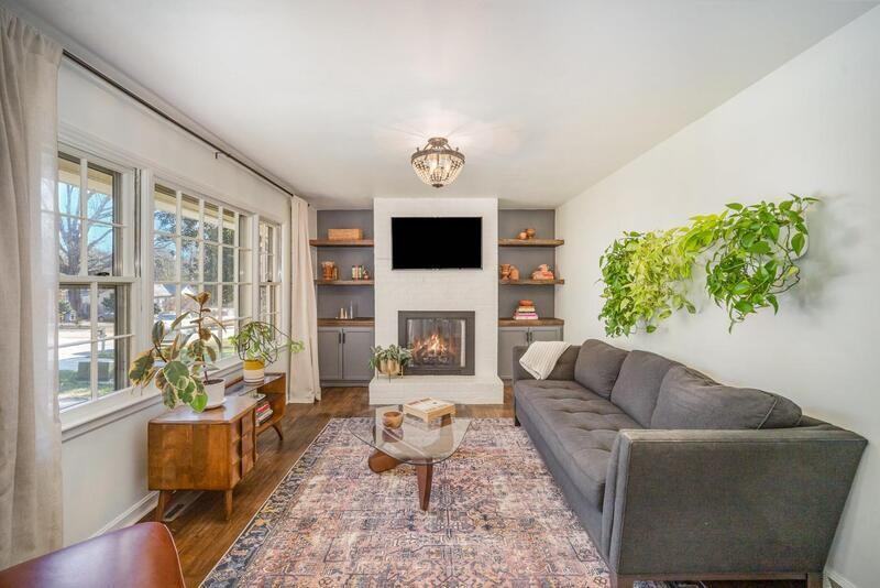 4129 Tamerlane - Photo 4 of 26